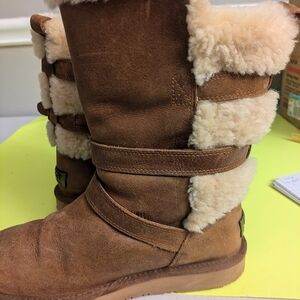 UGG Australia Beckett Brown Boot's